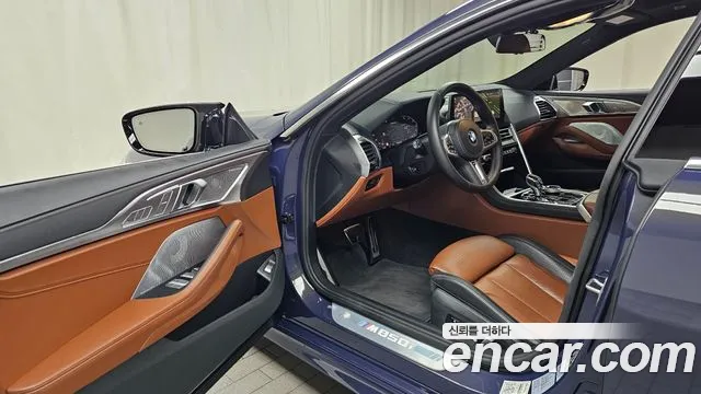 BMW 8-Series — Фото автомобиля 8