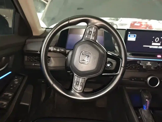 Honda Accord — Фото автомобиля 10