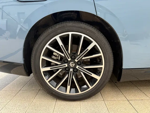 Leapmotor B01 — Фото автомобиля 12