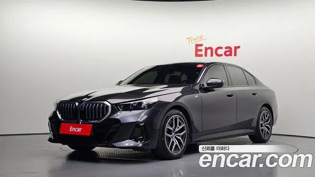 Фотография автомобиля — BMW 5 Series G60