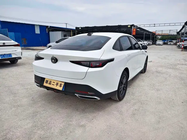 Changan Lamore — Фото автомобиля 15