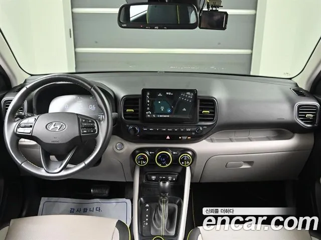 Hyundai Venue — Фото автомобиля 6