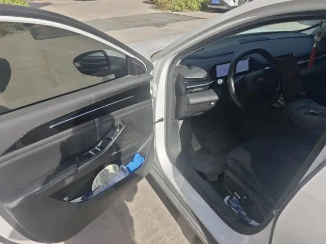 Geely Galaxy L6 — Фото автомобиля 7