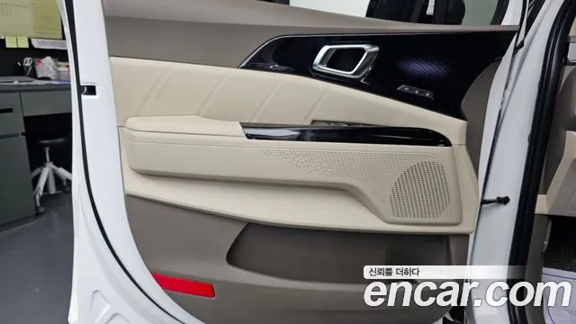 Kia Canival Carnival 4 поколение Дизель 9 мест Signature — Фото автомобиля 24