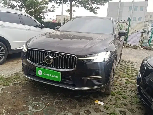 Фотография автомобиля — Volvo XC60