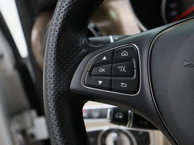 Mercedes-Benz V-Class — Фото автомобиля 16