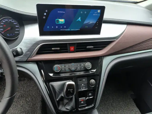 JAC Refine E3 — Фото автомобиля 5