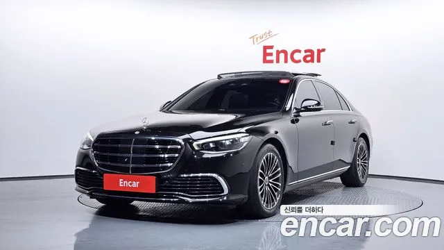 Фотография автомобиля — Mercedes-Benz S-Class