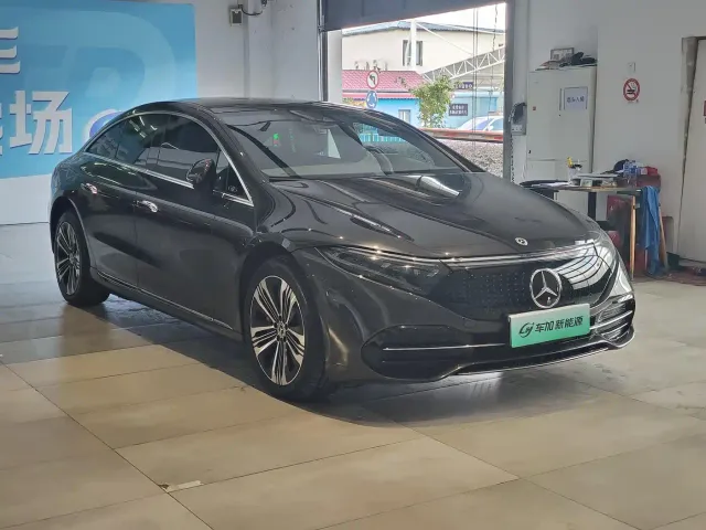 Mercedes-Benz EQS — Фото автомобиля 3