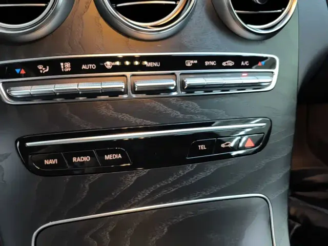 Mercedes-Benz C-Class — Фото автомобиля 12