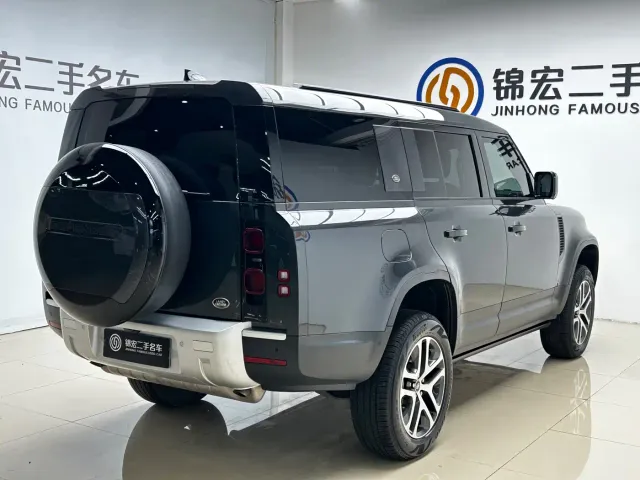 Land Rover Defender — Фото автомобиля 26