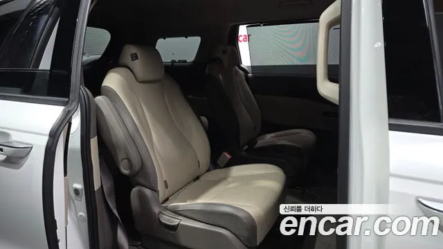 Kia Carnival 4th Gen — Фото автомобиля 17