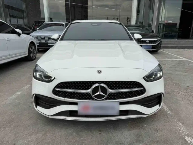Mercedes-Benz C-Class — Фото автомобиля 2