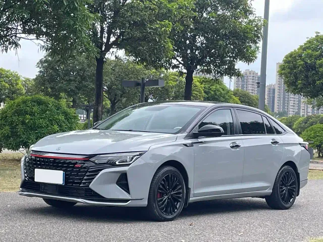 Фотография автомобиля — Dongfeng Yixuan MAX