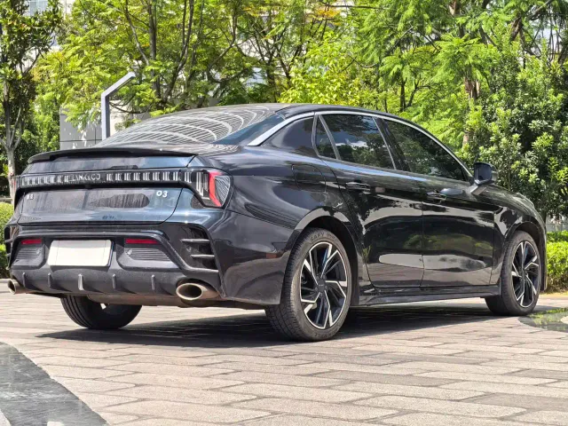 Lynk & Co 03 — Фото автомобиля 15