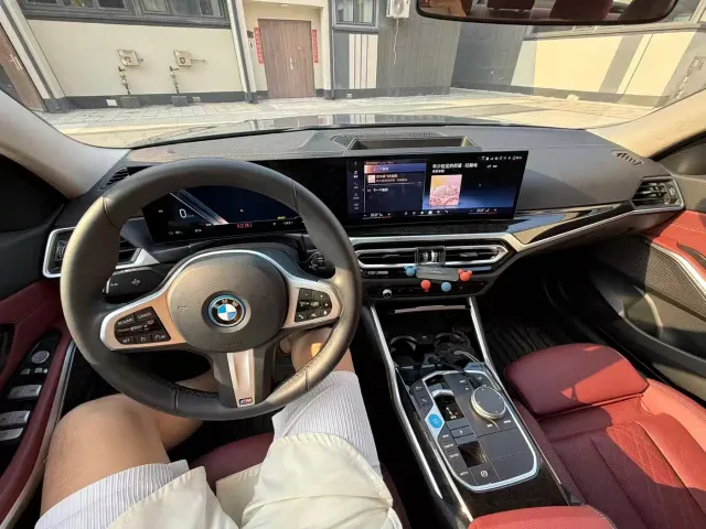 BMW i3 — Фото автомобиля 11