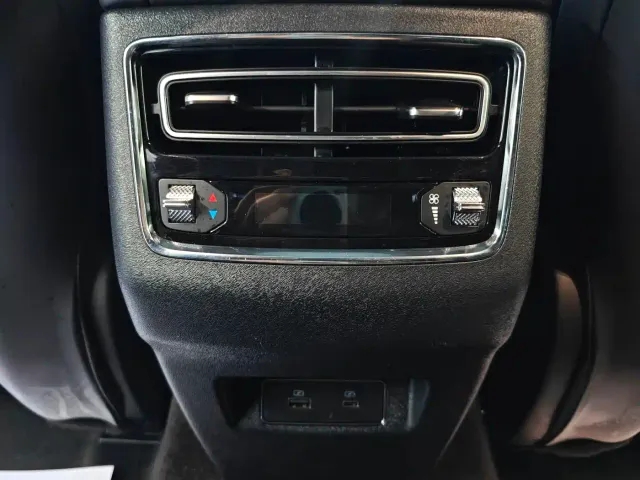 Lincoln Z — Фото автомобиля 12