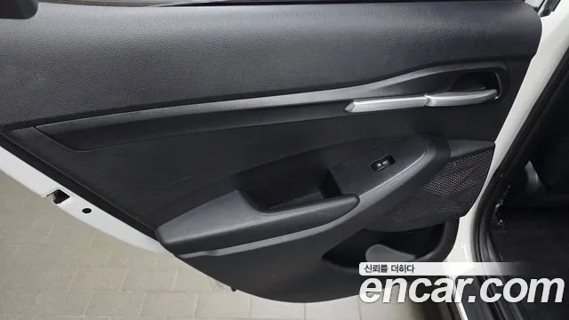 Kia Seltos Новый Seltos Бензин 2.0 2WD — Фото автомобиля 24