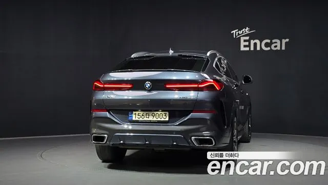 BMW X6 xDrive40i M Sport — Фото автомобиля 4