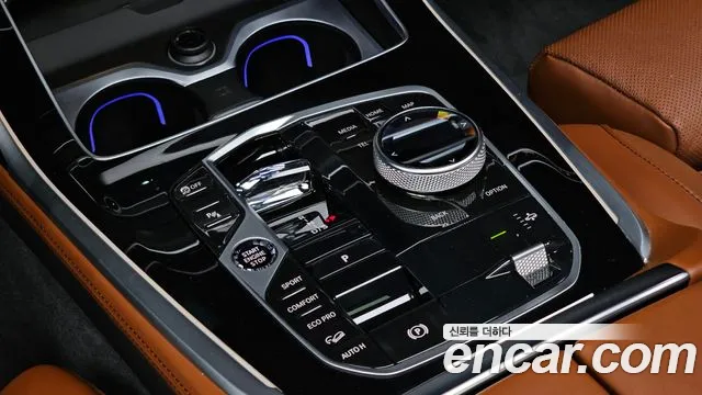 BMW X7 — Фото автомобиля 9