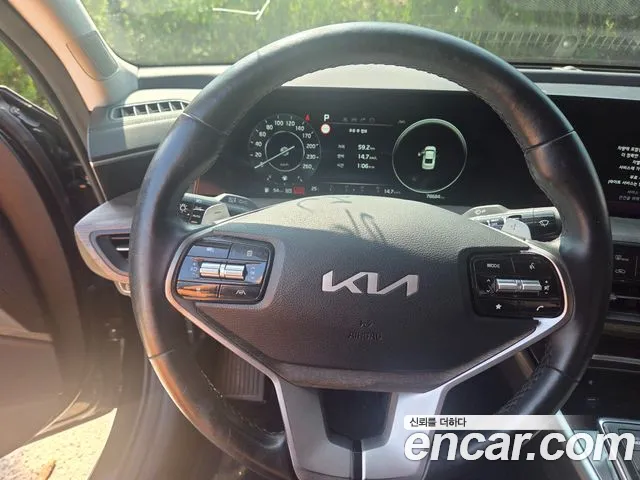 Kia K8 — Фото автомобиля 3