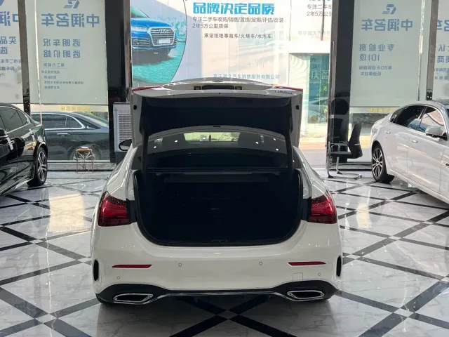 Mercedes-Benz A-Class — Фото автомобиля 12
