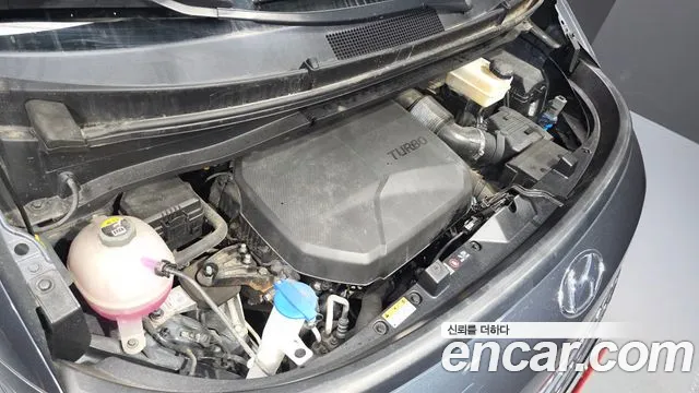 Hyundai Staria Staria — Фото автомобиля 6