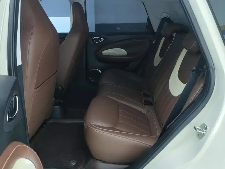 Wuling Motors Wuling Bingo 2023 Model 333km Joy+ Version — Фото автомобиля 11