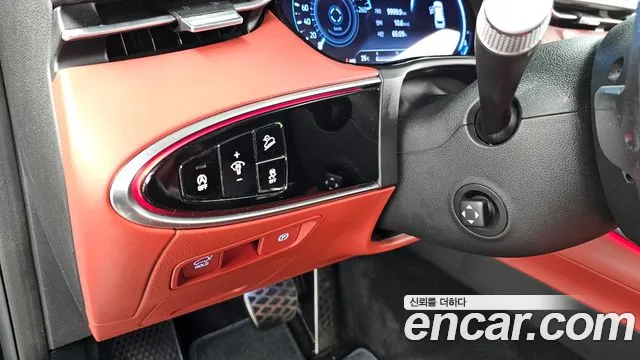 Genesis GV70 — Фото автомобиля 28