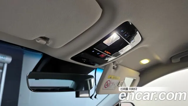 Hyundai Grandeur Grandeur (GN7) 2.5 Бензин 2WD — Фото автомобиля 18
