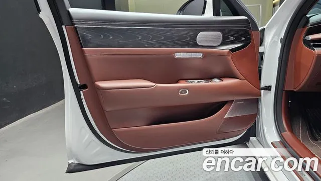 Genesis G90 Бензин 3.5 турбо AWD — Фото автомобиля 19
