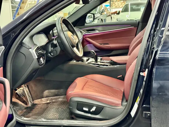 BMW 5 Series — Фото автомобиля 5