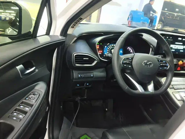 Hyundai Santa Fe — Фото автомобиля 15