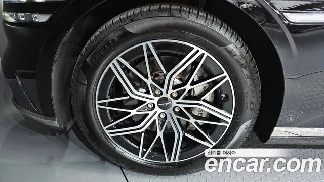 Genesis G90 Бензин 3.5 турбо AWD — Фото автомобиля 5