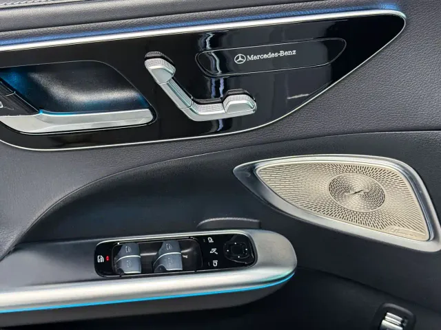 Mercedes-Benz C-Class — Фото автомобиля 6