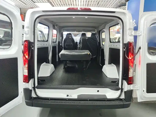 JMC E-Fushun — Фото автомобиля 18