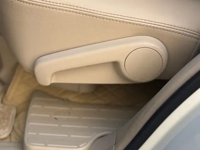 Toyota Land Cruiser — Фото автомобиля 19