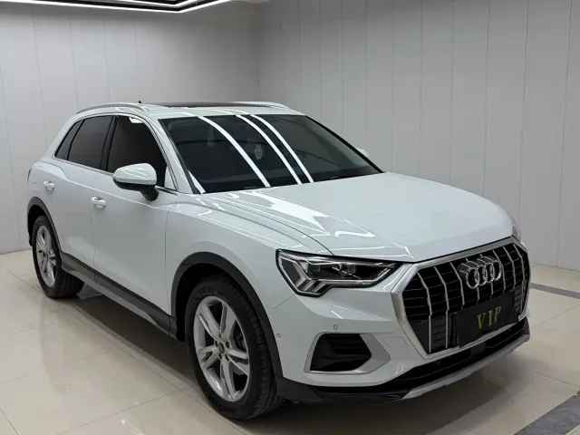 Audi Q3 — Фото автомобиля 3