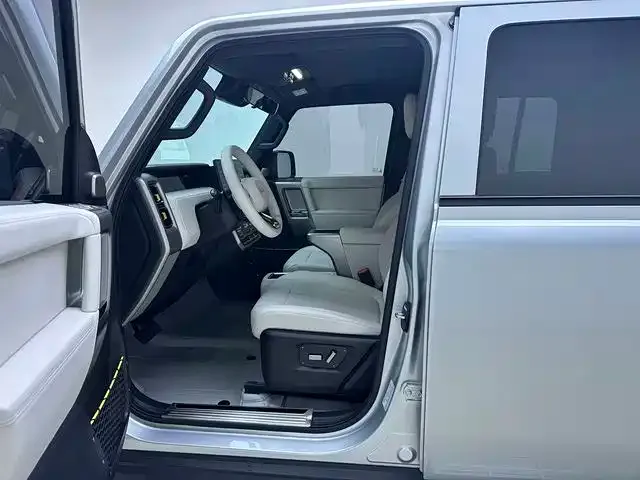 iCAR V23 — Фото автомобиля 12