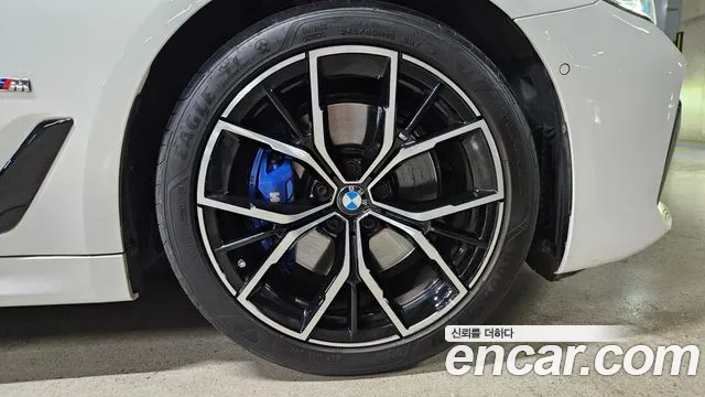 BMW 5 Series G30 — Фото автомобиля 5