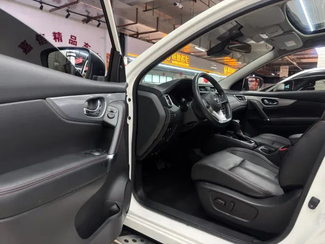 Nissan Qashqai — Фото автомобиля 15