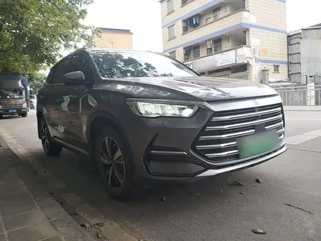 BYD Song Pro — Фото автомобиля 3
