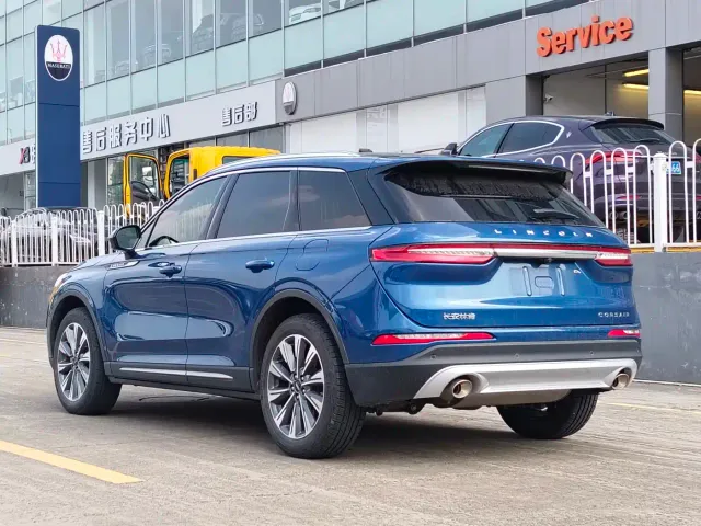 Lincoln Corsair — Фото автомобиля 15