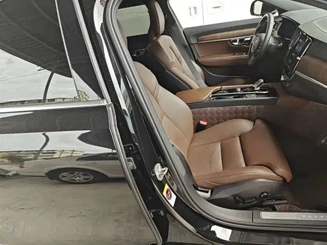 Volvo S90 — Фото автомобиля 19