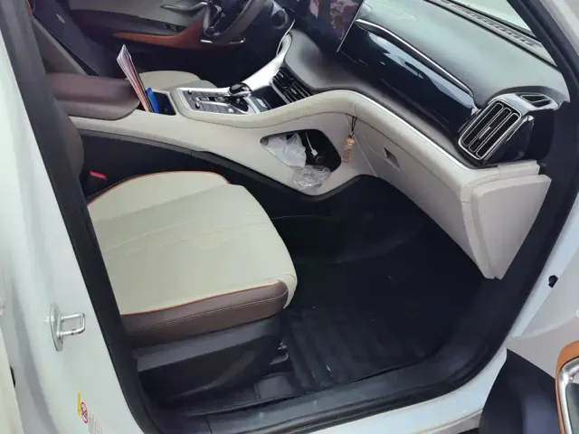 BYD Song Pro — Фото автомобиля 8