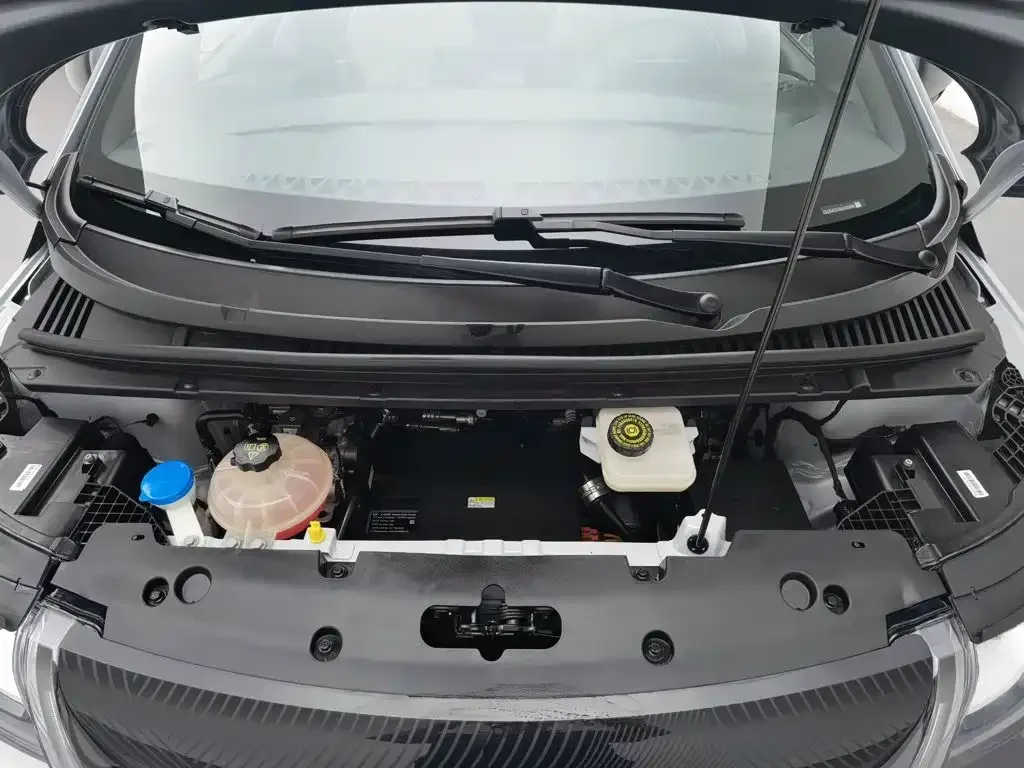 BYD Dolphin 2021 Model 405km Fashion Edition — Фото автомобиля 6