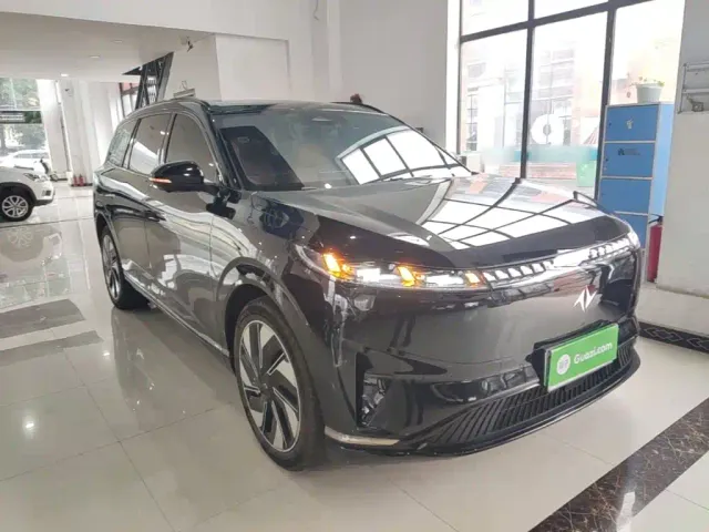 Dongfeng eπ 008 — Фото автомобиля 3