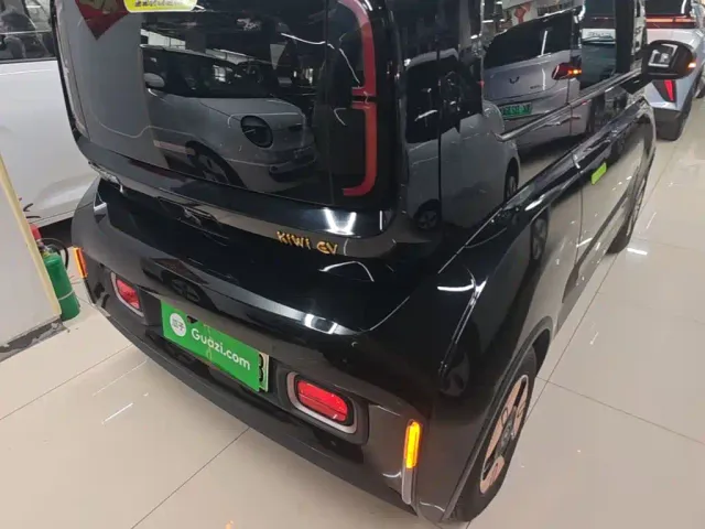 Baojun KiWi EV — Фото автомобиля 7