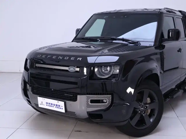 Land Rover Defender — Фото автомобиля 3