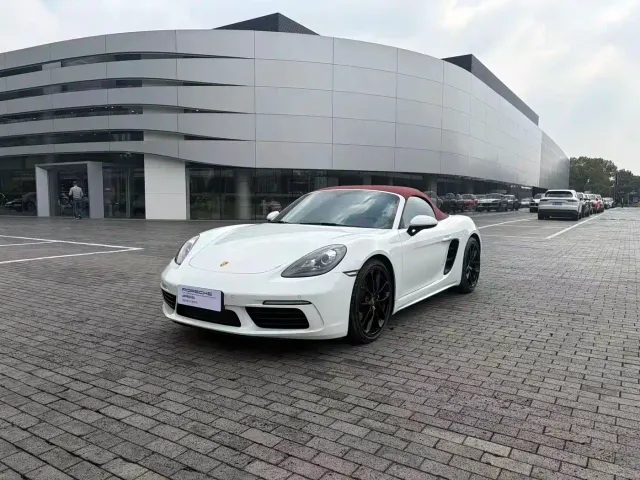 Фотография автомобиля — Porsche 718